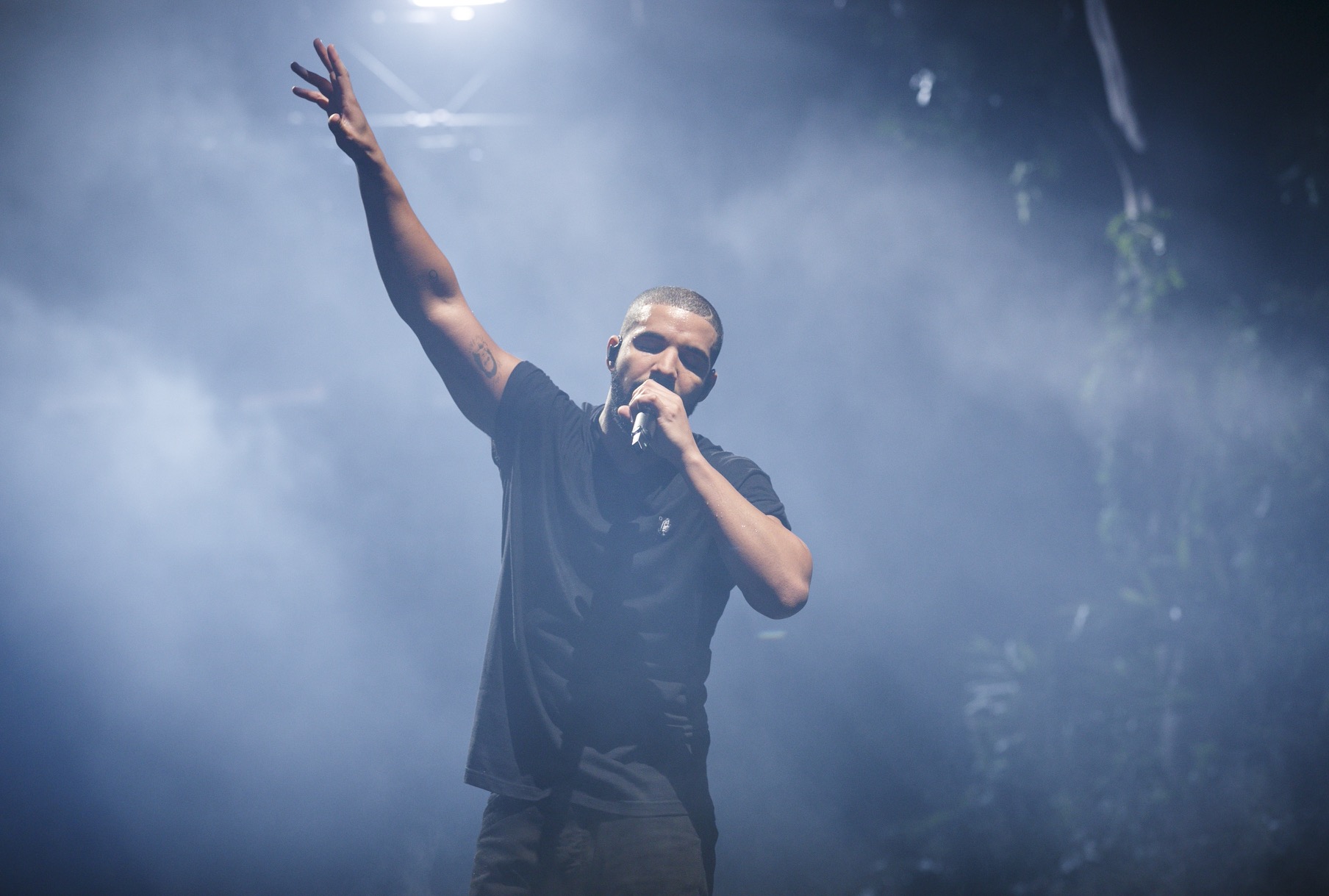 Drake'i uus album seab voogesituse rekordi; Muljetavaldavad Apple Music Numbrid!