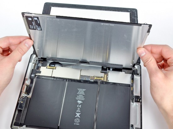 iFixiti poolt demonteeritud iPad 2 - LCD eemaldamine