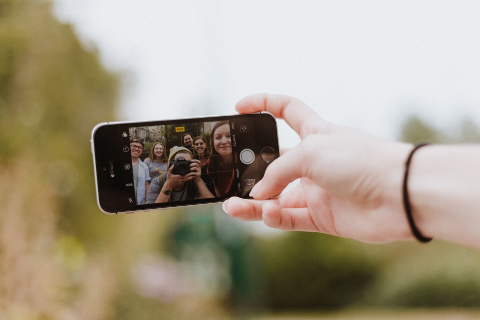 Hankige tasuta rakendus fotode ja muusikaga videote loomiseks oma mobiiltelefonil