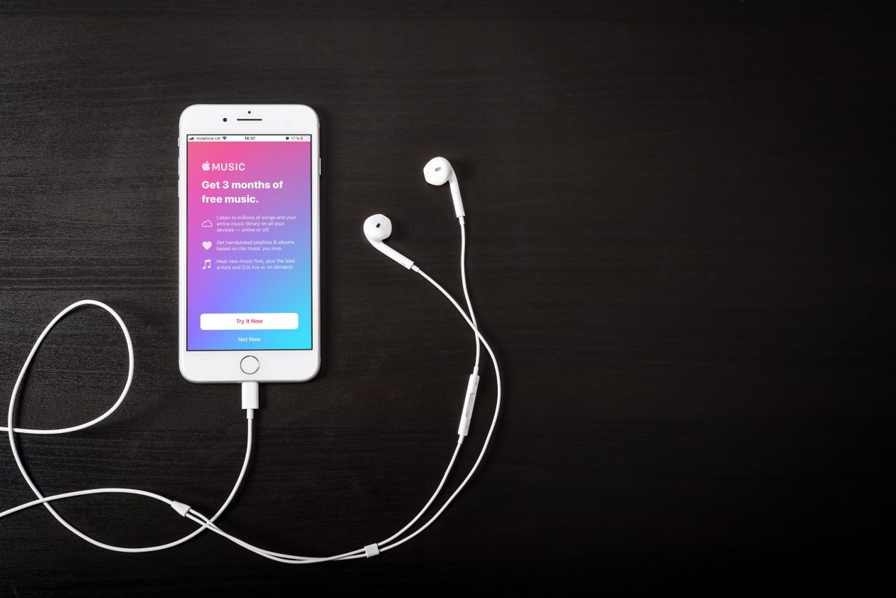 Apple Music edestab Spotify tasulistele klientidele USA-s. [atualizado: ou não]