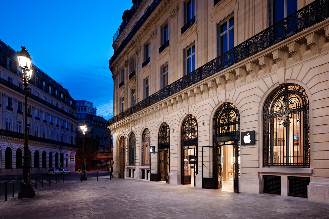 Apple kaebab maksupettuste pärast Prantsuse aktivistide rühmituse, kes on hõivanud ühe selle kaupluse [atualizado: negado]