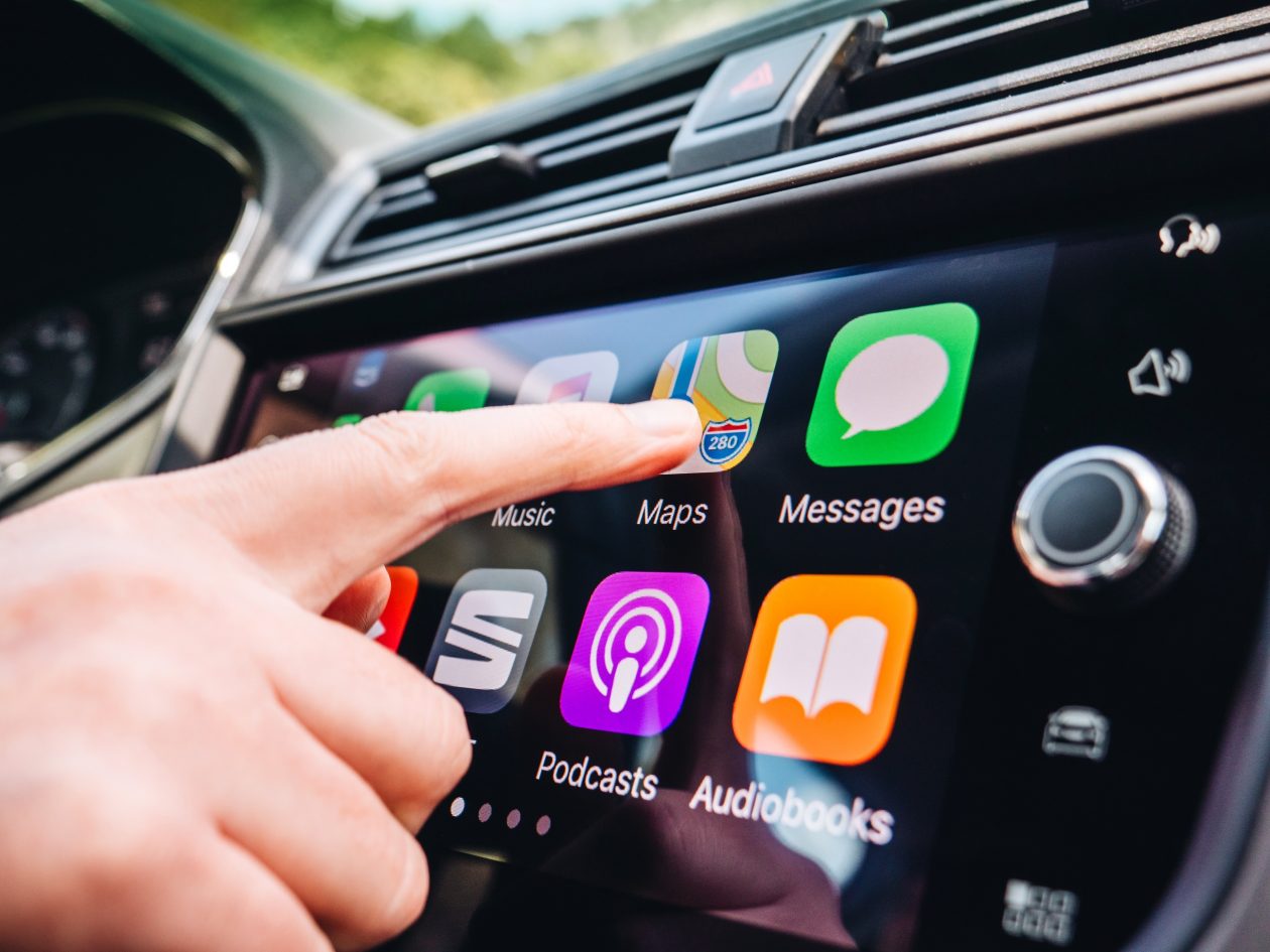Kasutajad on CarPlayga rohkem rahul kui Android Autoga