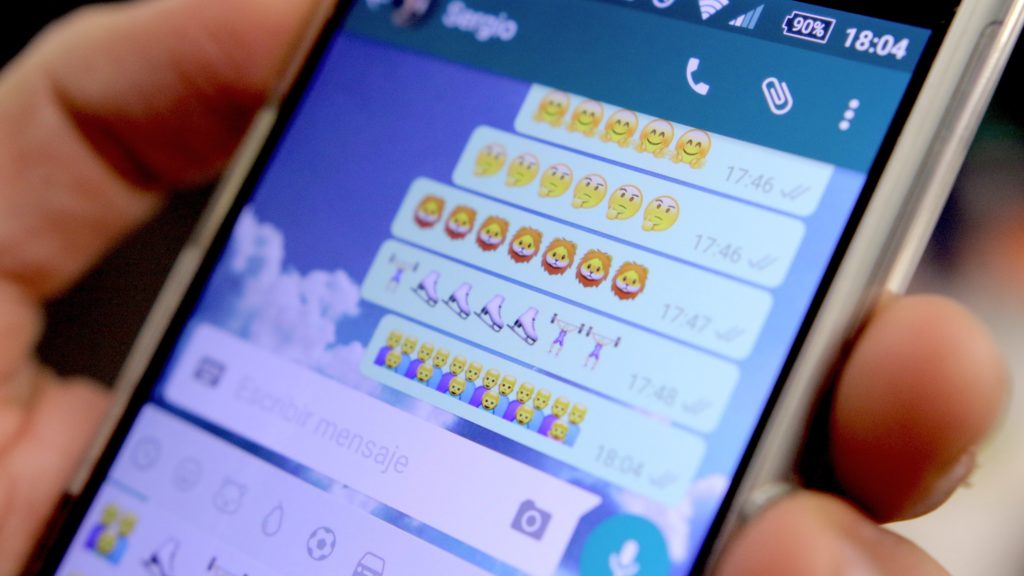 Kuidas emotikone WhatsAppis aktiveerida Androidi klaviatuuri abil