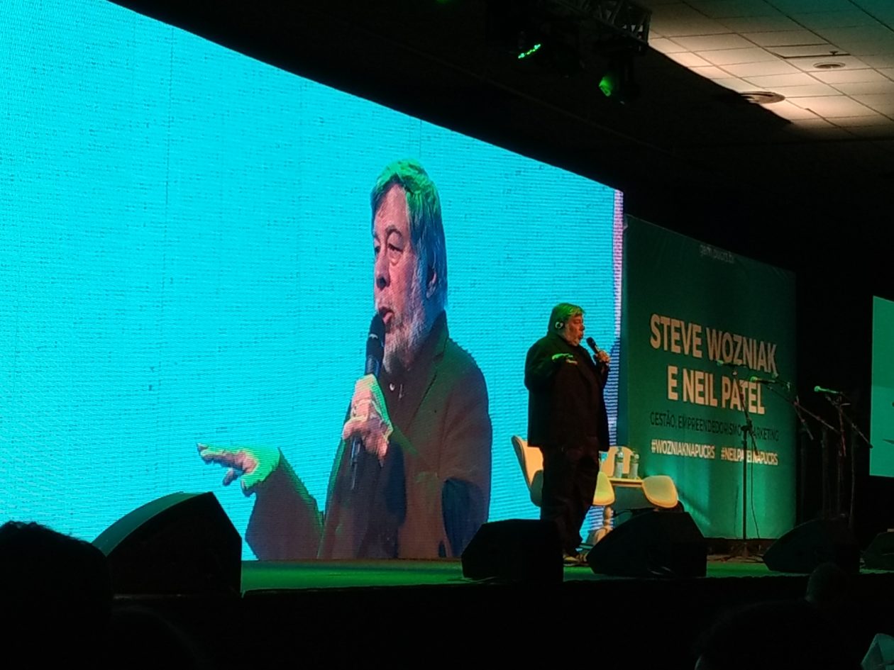 Porto Alegres rääkis Steve Wozniak MacMagazine'iga: "Jobs helistas mulle mitu korda, et naasta enne surma Apple'i tööle"