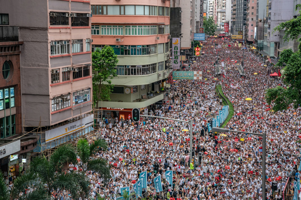 Tim Cook pooldab Hongkongi protestides kasutatud ja vaidlustatud -