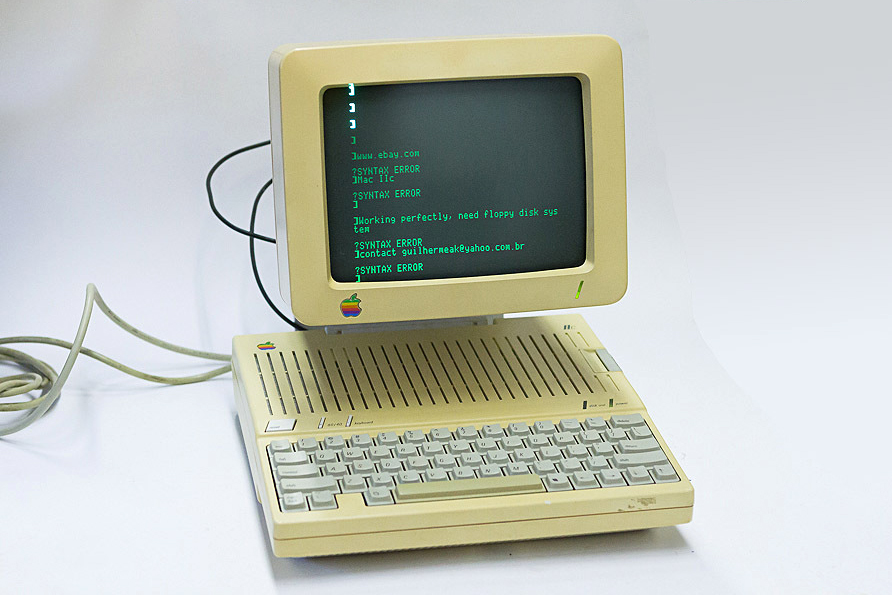 Reader paneb 1984. aasta Apple IIc müüki eBays