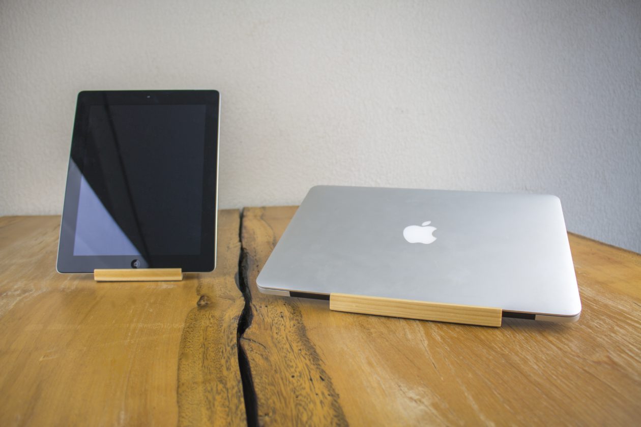 Kaks ülistiilset hoidikut teie MacBookile või iPadile, mis on nüüd saadaval MM-poes!