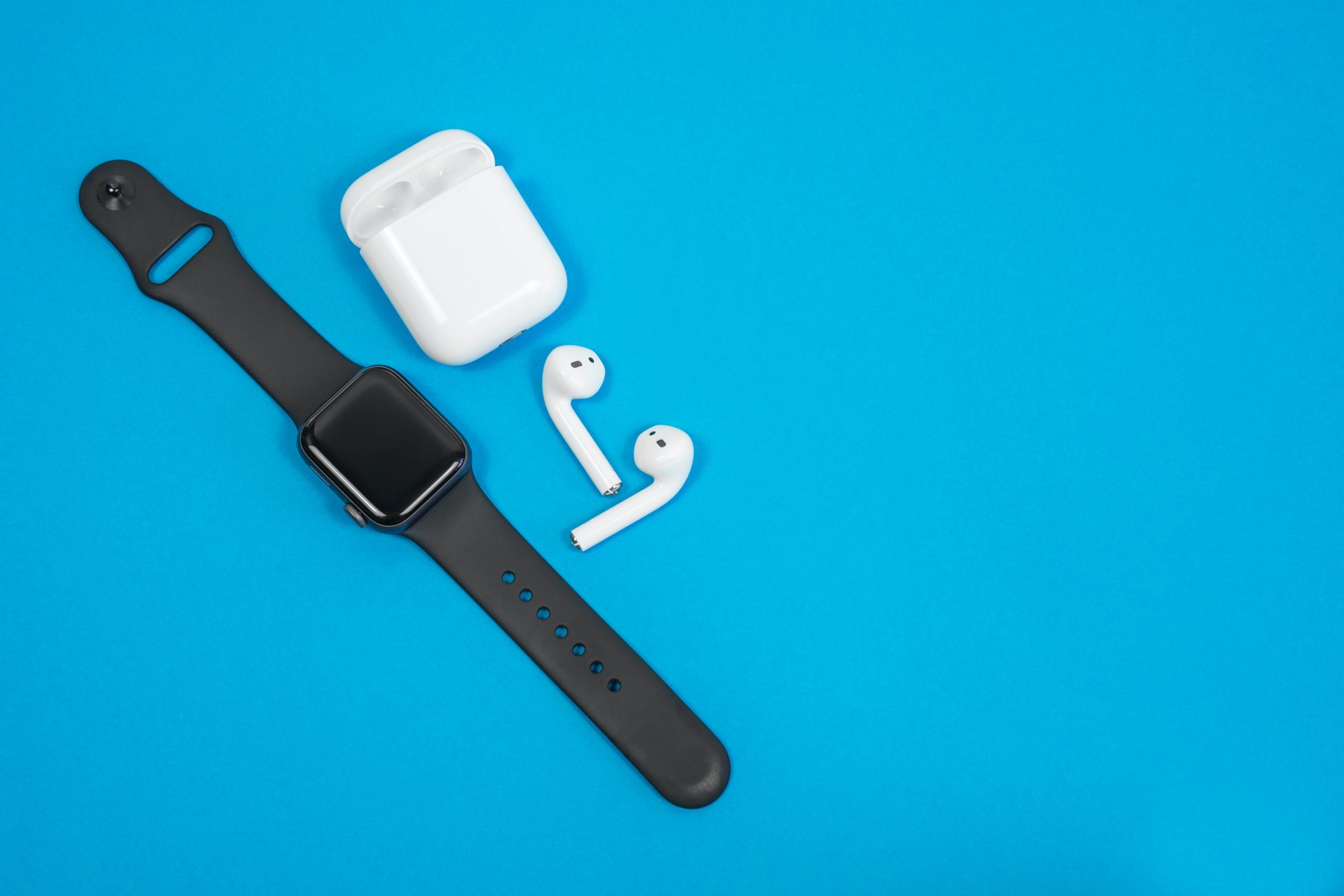Apple Watchi ja AirPodide populaarsusega kahekordistas Apple "kantavate" müüki [atualizado]