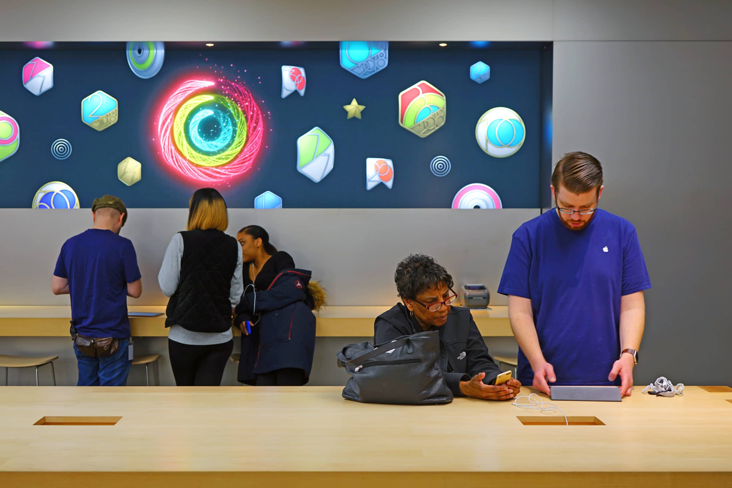 Apple hoiatab koroonaviiruse tõttu iPhone'i puudumise eest asendamiseks
