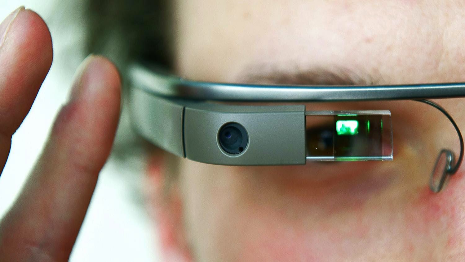 Apple töötab liitreaalsusega digitaalsete prillidega, ütles Bloomberg