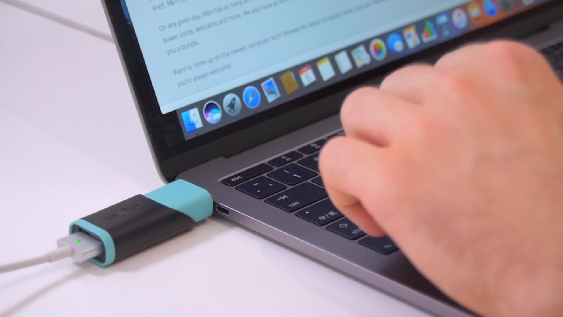 Kickstarteris kampaaniat pidav AnyWatt võiks olla MagSafe'i USB-C-adapter, millest oleme alati unistanud