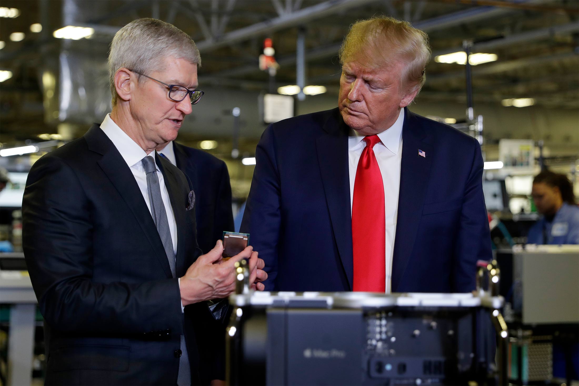 President Trump külastas Texase Apple'i tehast - ja propageeris mõnda asja, mis polnud reaalne