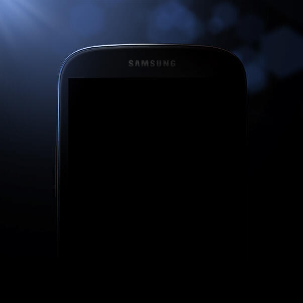 Samsung näitab Galaxy S4 siluetti