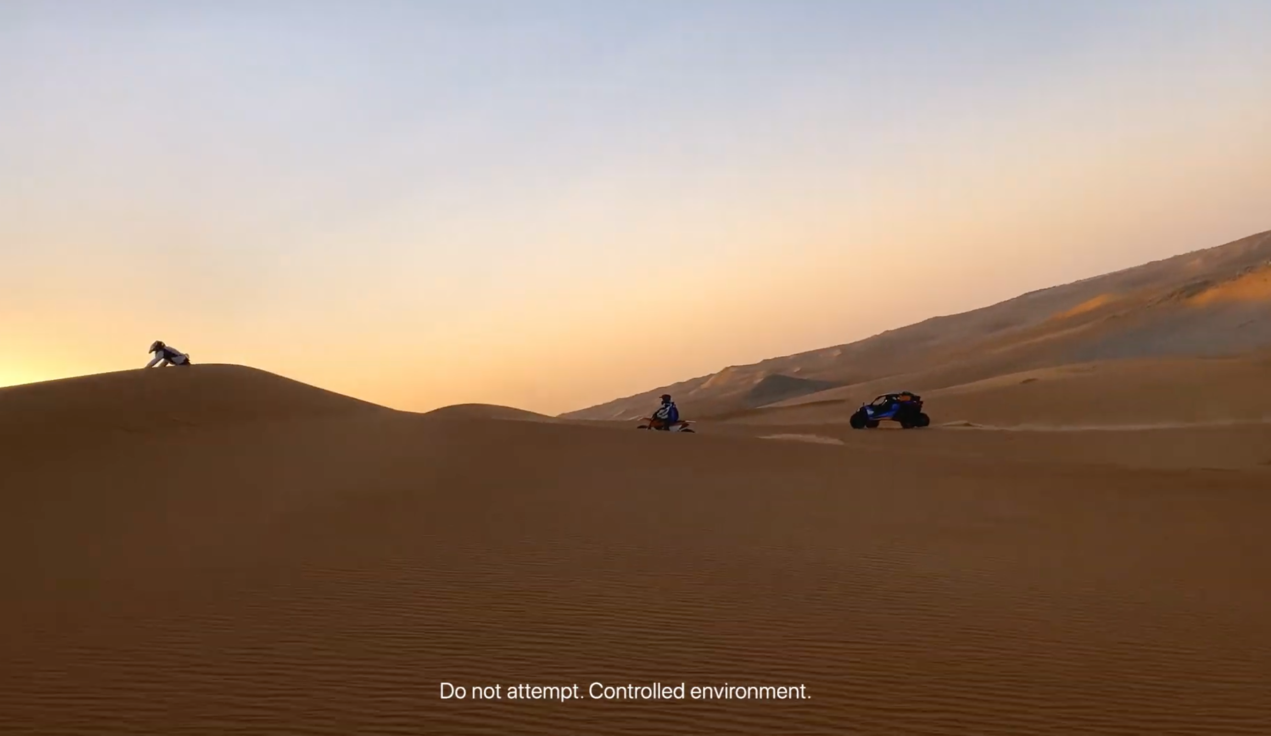 Sarja “Filmed on iPhone” uus video näitab seiklust Saudi Araabia kõrbes