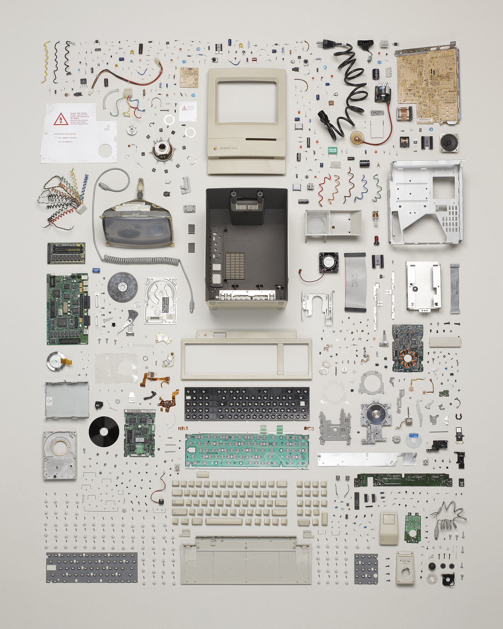 Macintosh Classic, oleh Todd McLellan