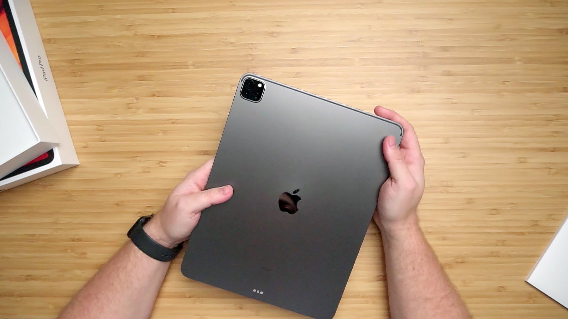 Video: uue iPad Pro lahtipakkimine ja praktiline kasutamine skanneriga LiDAR